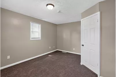 355 Woodlawn Avenue, Columbus, OH 43228 - Photo 19