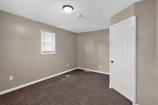 355 Woodlawn Ave, Columbus, OH 43228 - Photo 19