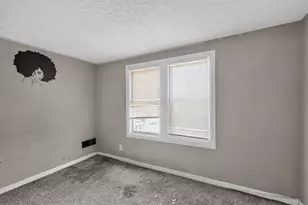 176 S Burgess Ave, Columbus, OH 43204 - Photo 11