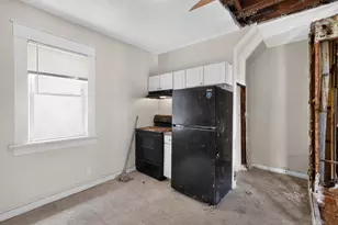 176 S Burgess Ave, Columbus, OH 43204 - Photo 7