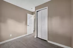 3919 Carlton Ave, Columbus, OH 43227 - Photo 19