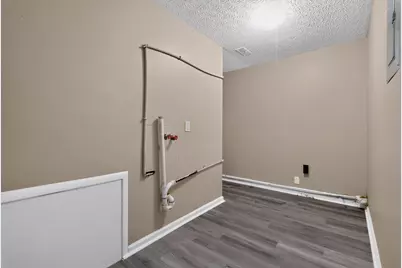 3919 Carlton Avenue, Columbus, OH 43227 - Photo 15