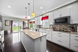236 Balsamine Dr, Powell, OH 43065 - Photo 7