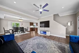 2454 Kilbourne Ave, Columbus, OH 43229 - Photo 11