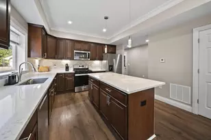2454 Kilbourne Ave, Columbus, OH 43229 - Photo 17