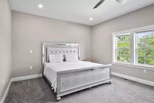 2454 Kilbourne Ave, Columbus, OH 43229 - Photo 29