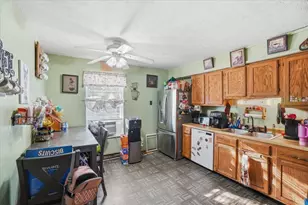 124 Hathaway Rd, West Jefferson, OH 43162 - Photo 9