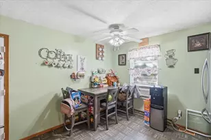 124 Hathaway Rd, West Jefferson, OH 43162 - Photo 11