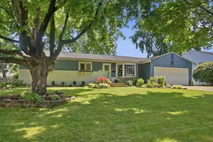 671 Overlook Dr, Columbus, OH 43214 - Photo 3