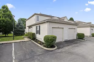 2511 Hyacinth Ln, Columbus, OH 43235 - Photo 1