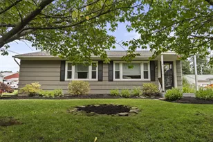 1136 Pike St SW, Pataskala, OH 43062 - Photo 1