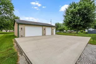 61 7th Ave SW, Etna, OH 43062 - Photo 49