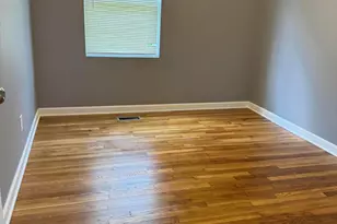 1895 E Beaumont Rd, Columbus, OH 43224 - Photo 9