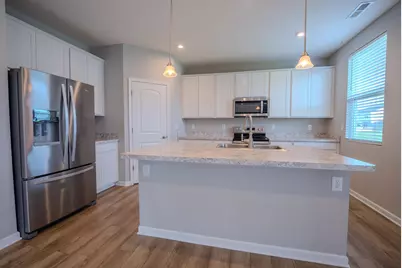 319 Honeysuckle Street, Ashville, OH 43103 - Photo 7