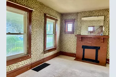 160 Winner Avenue, Columbus, OH 43203 - Photo 1