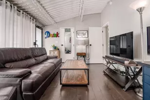 742 N Pearl St, Columbus, OH 43215 - Photo 35