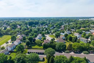 8040 Worthington Lake Dr, Westerville, OH 43081 - Photo 37