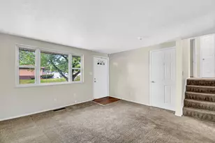 2187 Balford Square W, Columbus, OH 43232 - Photo 9