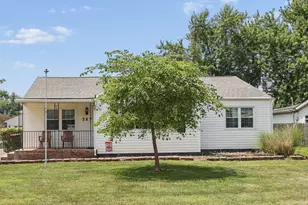 387 Maple Dr, Columbus, OH 43228 - Photo 5
