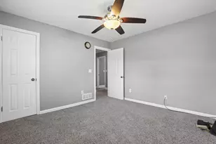 387 Maple Dr, Columbus, OH 43228 - Photo 25