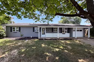 932 Lincoln Dr, Circleville, OH 43113 - Photo 1