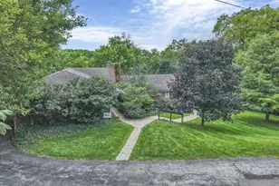 2715 Charing Rd, Upper Arlington, OH 43221 - Photo 11