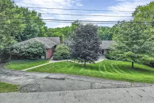 2715 Charing Rd, Upper Arlington, OH 43221 - Photo 11