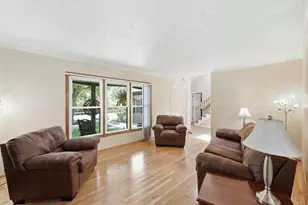 211 Rosehill Rd, Reynoldsburg, OH 43068 - Photo 9