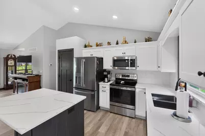 1085 Apple Valley Drive, Howard, OH 43028 - Photo 13