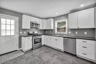2811 Brookpark Cir E, Grove City, OH 43123 - Photo 9