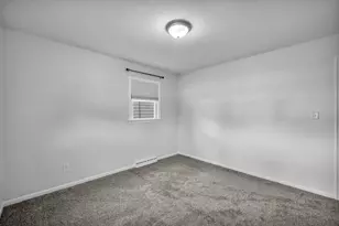 2811 Brookpark Cir E, Grove City, OH 43123 - Photo 19