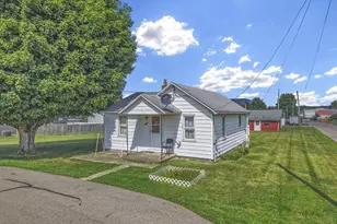 300 Halderman St, Amanda, OH 43102 - Photo 1