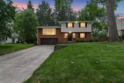 945 Kendale Road S, Columbus, OH 43220 - Photo 1