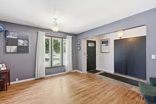 835 Loire Valley Cir, Marion, OH 43302 - Photo 5
