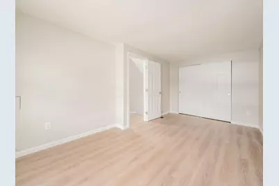 660 Cherry Hollow Road #E, Columbus, OH 43228 - Photo 17