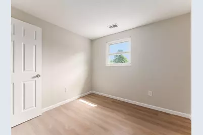 660 Cherry Hollow Road #E, Columbus, OH 43228 - Photo 25
