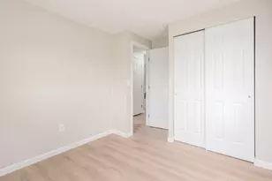 660 Cherry Hollow Rd, Columbus, OH 43228 - Photo 21