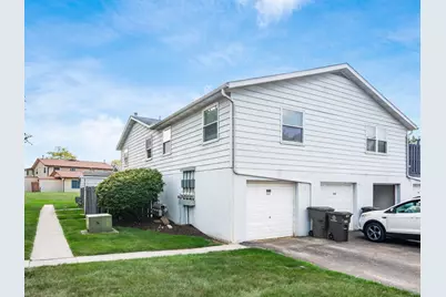 660 Cherry Hollow Road #E, Columbus, OH 43228 - Photo 35