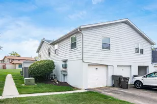 660 Cherry Hollow Rd, Columbus, OH 43228 - Photo 35