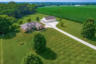 9421 Winchester Rd, Groveport, OH 43125 - Photo 1