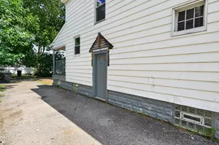 550 Wrexham Ave, Columbus, OH 43223 - Photo 15