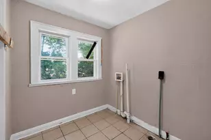 550 Wrexham Ave, Columbus, OH 43223 - Photo 15