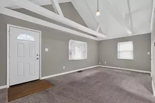 104 Florence Ave, Columbus, OH 43228 - Photo 7