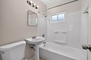 104 Florence Ave, Columbus, OH 43228 - Photo 21