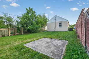 104 Florence Ave, Columbus, OH 43228 - Photo 31