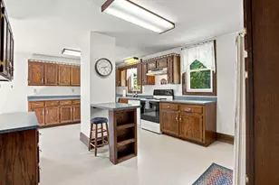 897 Brighton Blvd, Zanesville, OH 43701 - Photo 9
