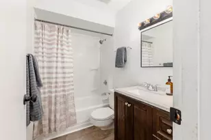 2466 Natchez Dr, Columbus, OH 43209 - Photo 15