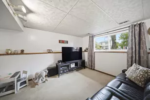 7893 Leaview Dr, Columbus, OH 43235 - Photo 13