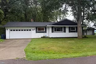 115 Sands Dr, Hebron, OH 43025 - Photo 1