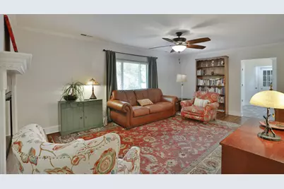 393 Charleston Avenue, Columbus, OH 43214 - Photo 9